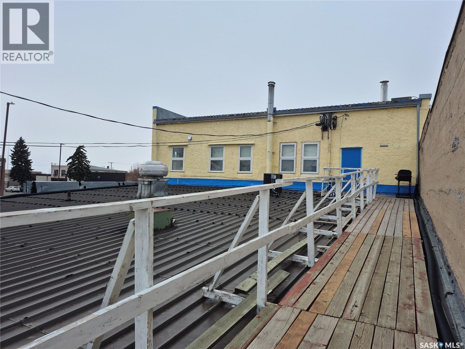 302 Main Street, Melville, Saskatchewan  S0A 2P0 - Photo 2 - SK023604