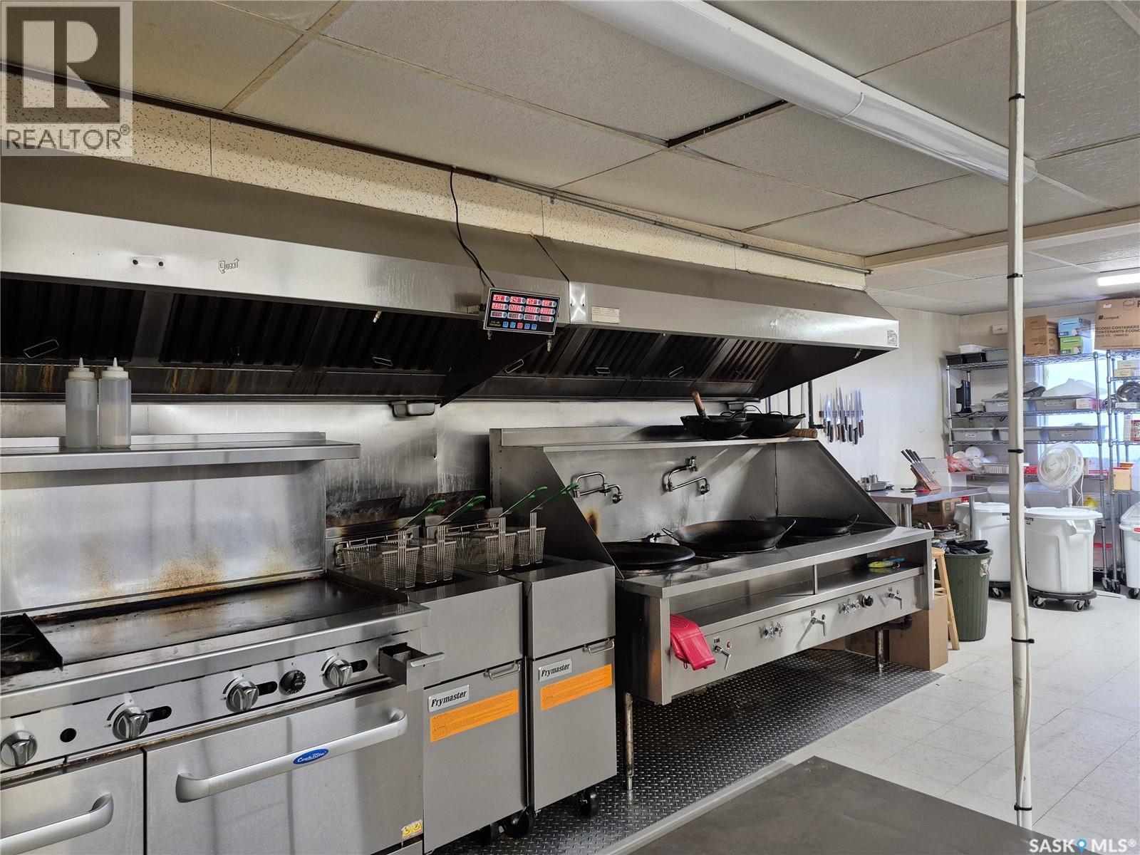 302 Main Street, Melville, Saskatchewan  S0A 2P0 - Photo 7 - SK023604