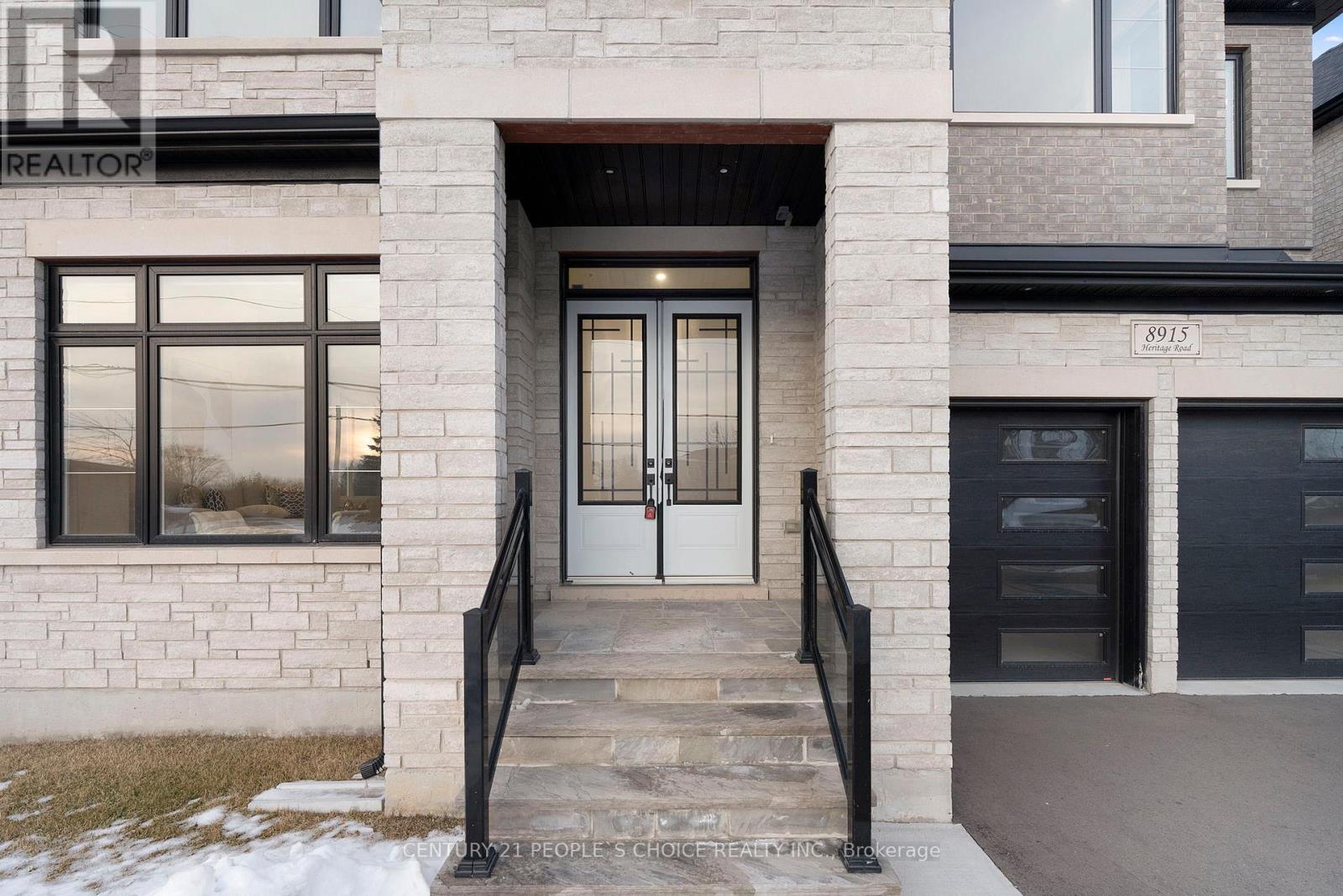 Upper - 8915 Heritage Road, Brampton, Ontario  L6Y 0E4 - Photo 3 - W12444547