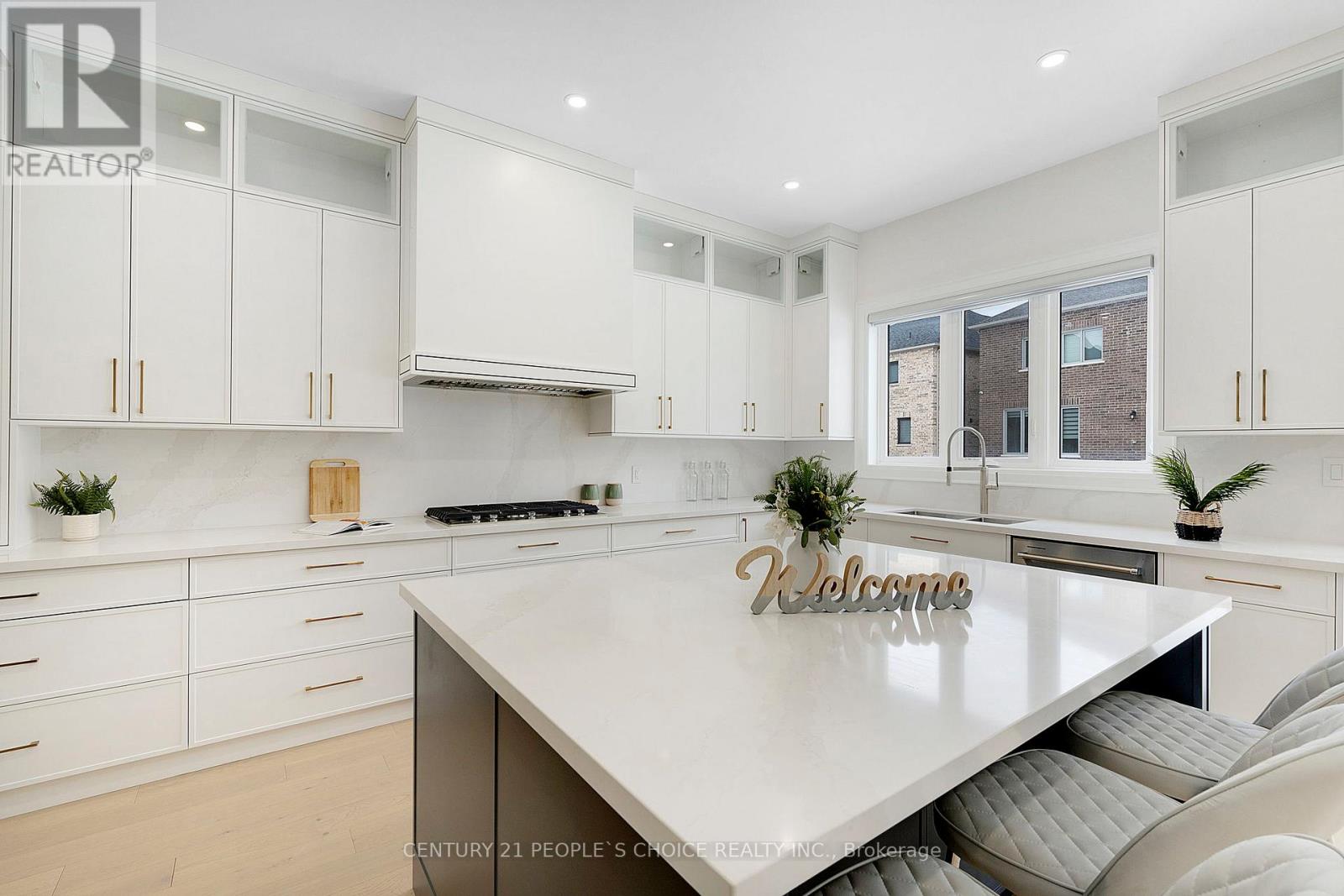 Upper - 8915 Heritage Road, Brampton, Ontario  L6Y 0E4 - Photo 13 - W12444547