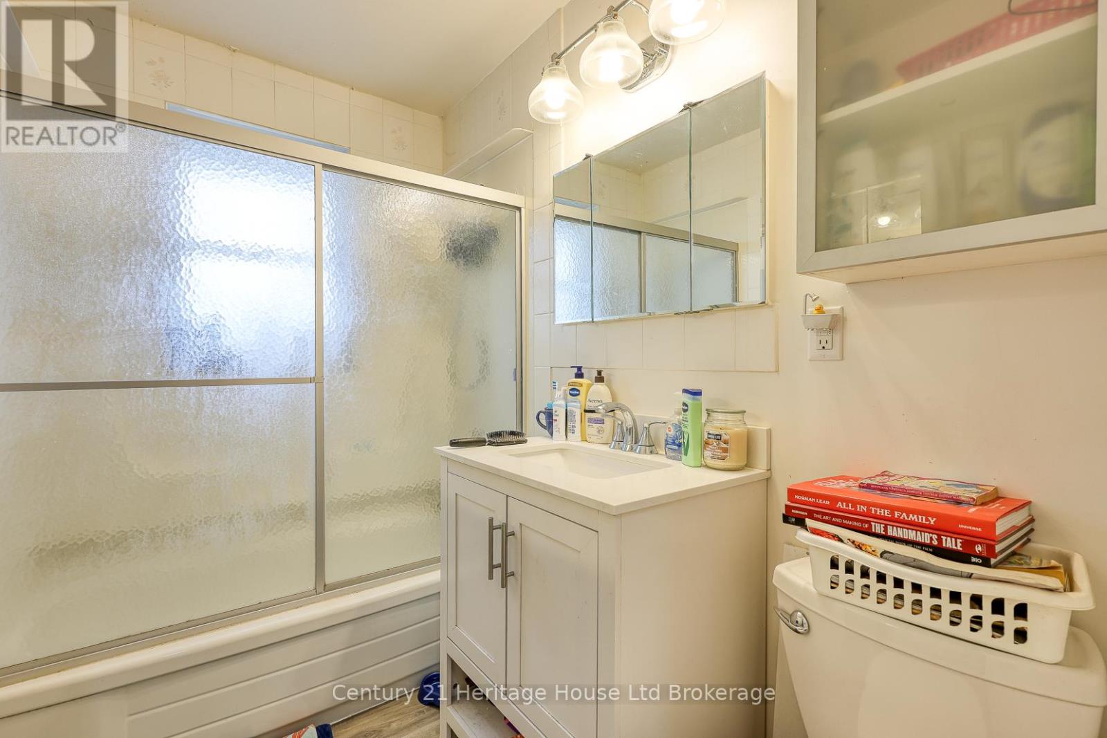 719 Peel Street, Woodstock, Ontario  N4S 1L5 - Photo 19 - X12523086