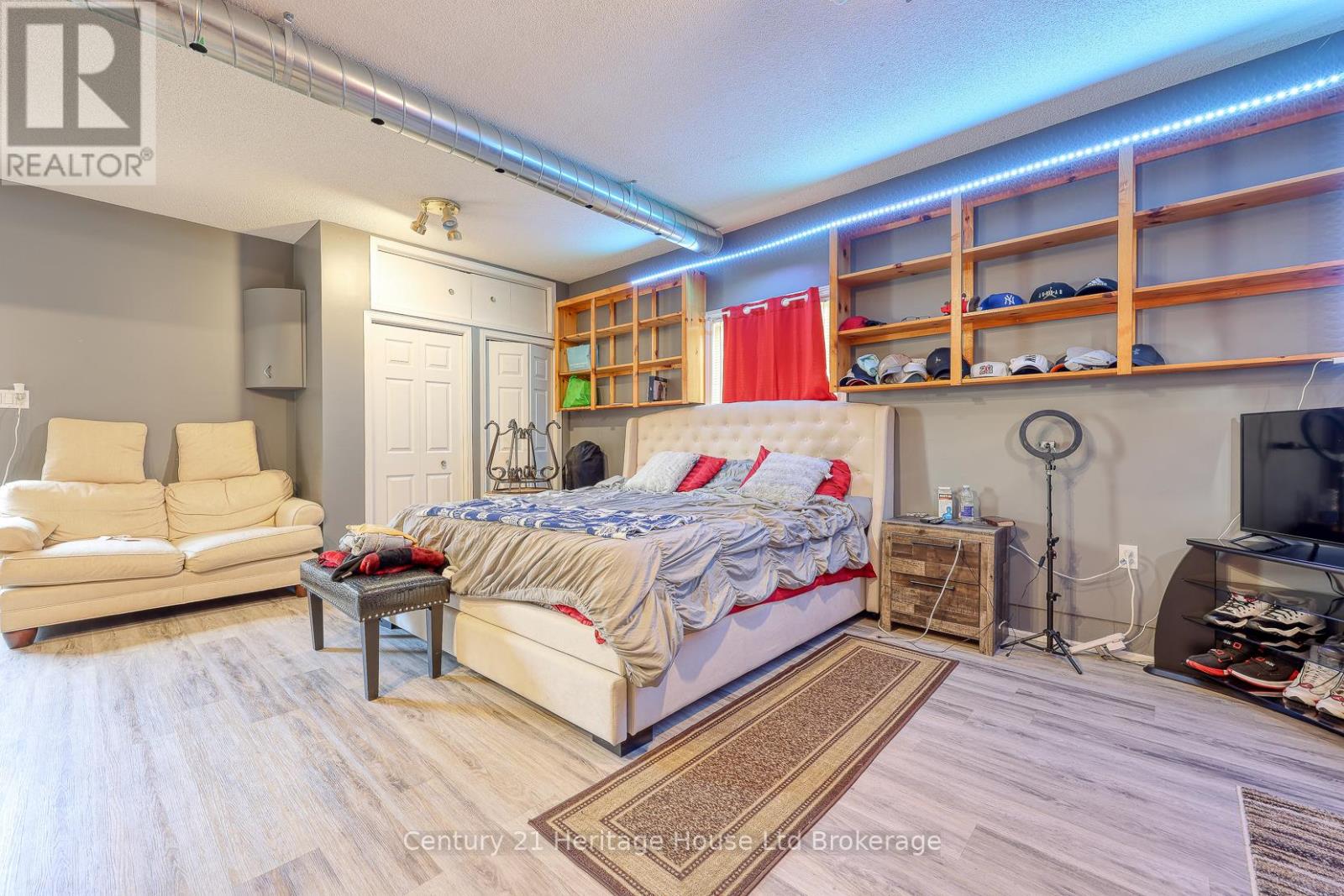 719 Peel Street, Woodstock, Ontario N4S 1L5 - Photo 39 - X12523092