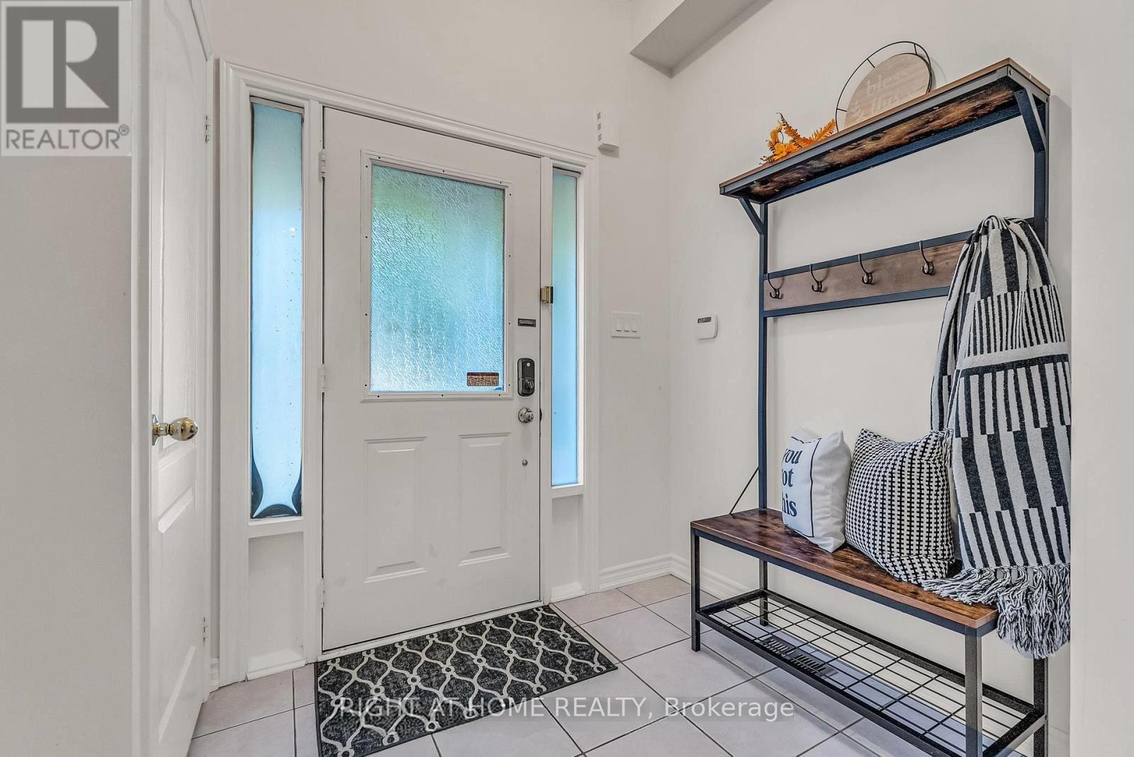 12 Walter Thomas Way, Markham, Ontario  L3R 5P6 - Photo 3 - N12523612