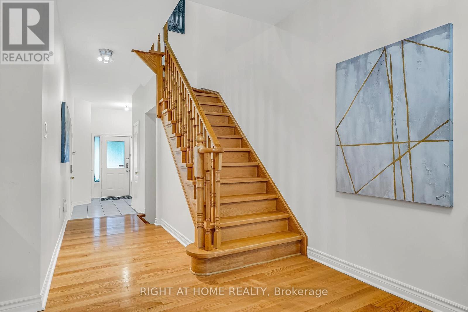 12 Walter Thomas Way, Markham, Ontario  L3R 5P6 - Photo 5 - N12523612