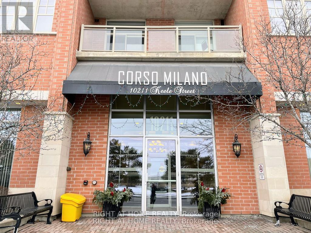 323 - 10211 KEELE STREET, Vaughan, Ontario