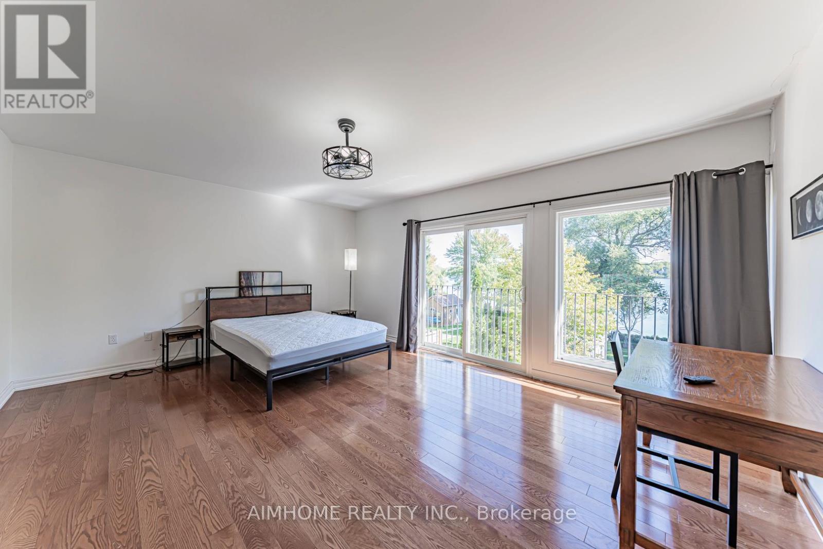 455 North Lake Road, Richmond Hill, Ontario  L4E 3A6 - Photo 15 - N12523640