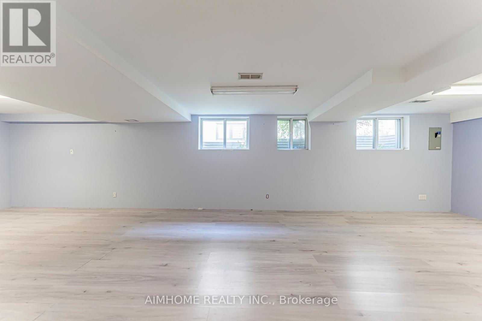 455 North Lake Road, Richmond Hill, Ontario  L4E 3A6 - Photo 16 - N12523640