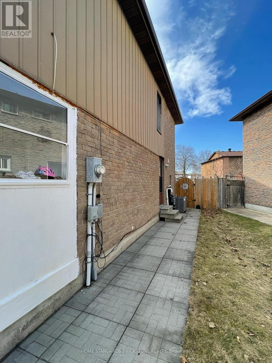 Basement - 267 Risebrough Circuit, Markham, Ontario  L3R 3J3 - Photo 7 - N12523660