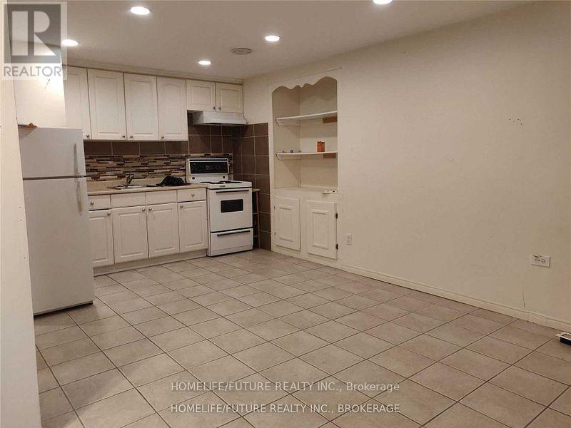 (Bsmt) - 10 Alderwood Street, Whitchurch-Stouffville, Ontario  L4A 5C9 - Photo 4 - N12523744