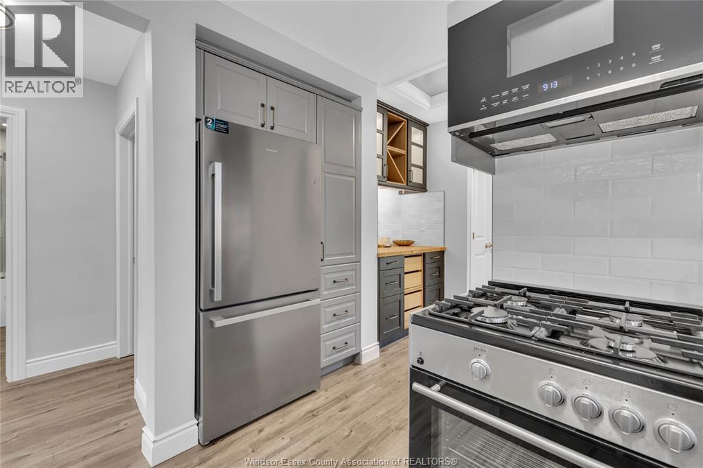 937 Lauzon Road, Windsor, Ontario N8S 3M4 - Photo 16 - 25028377