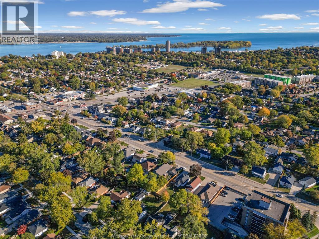 937 Lauzon Road, Windsor, Ontario N8S 3M4 - Photo 44 - 25028377