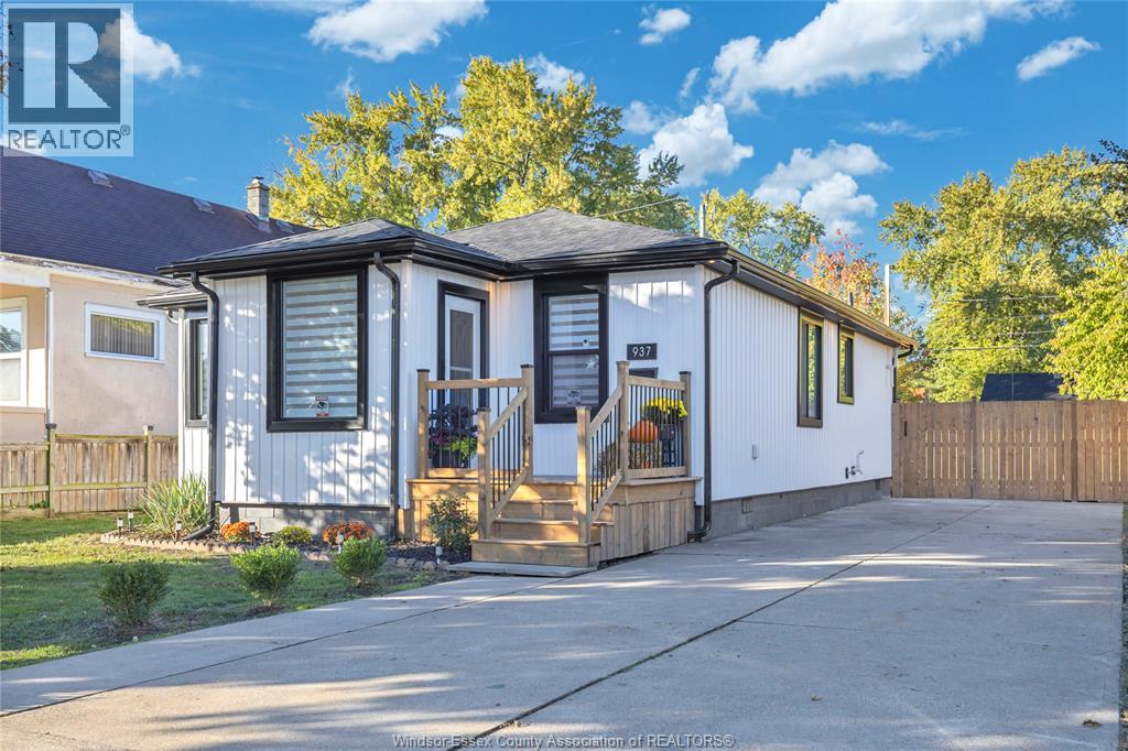 937 Lauzon Road, Windsor, Ontario N8S 3M4 - Photo 5 - 25028377