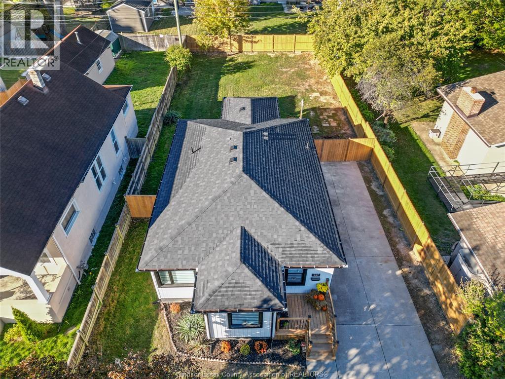 937 Lauzon Road, Windsor, Ontario N8S 3M4 - Photo 6 - 25028377