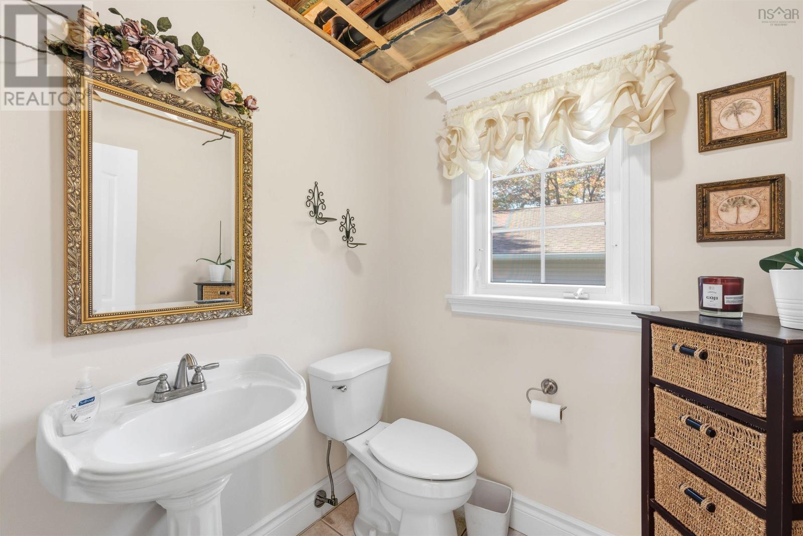 9 Haliburton Crescent, Stillwater Lake, Nova Scotia  B3Z 1P1 - Photo 11 - 202525676