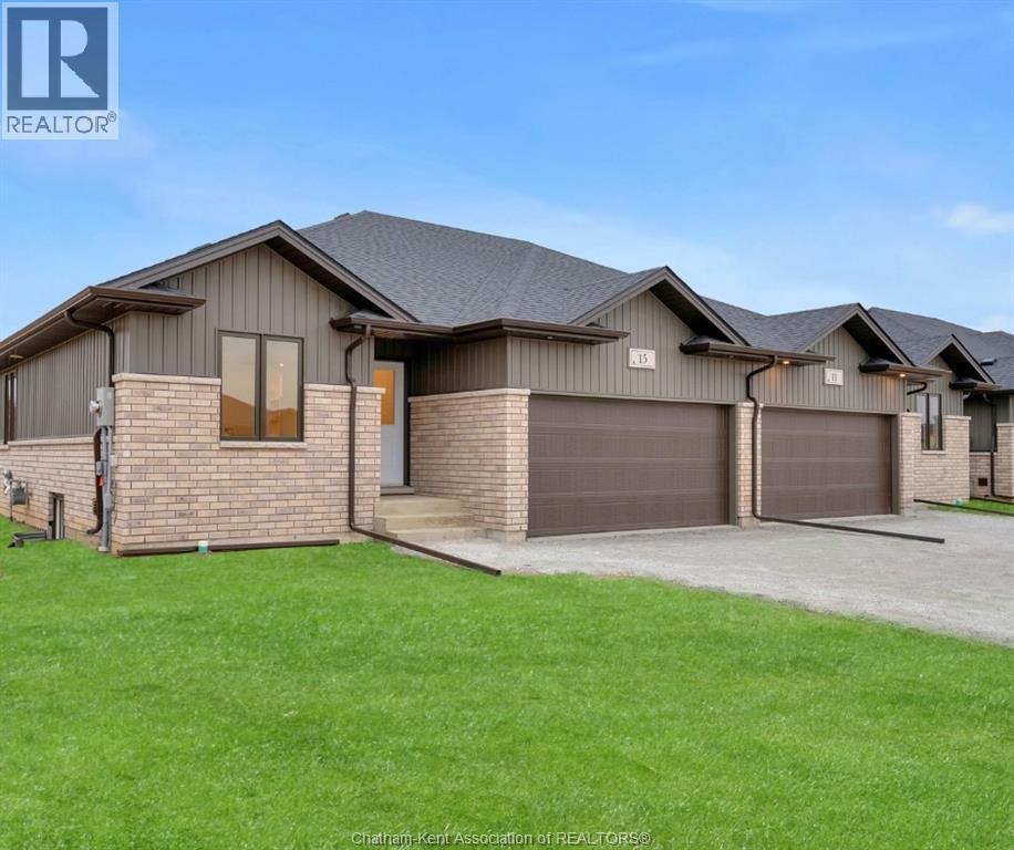 20 Cornerstone Place, Chatham, Ontario N7M 0V8 - Photo 2 - 25028063