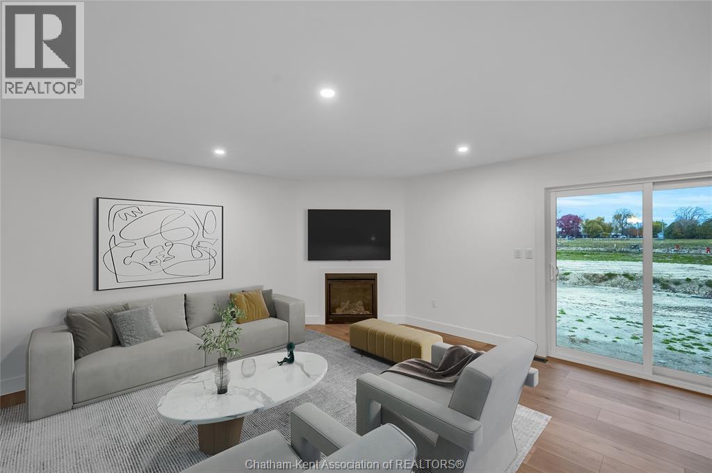 20 Cornerstone Place, Chatham, Ontario N7M 0V8 - Photo 5 - 25028063