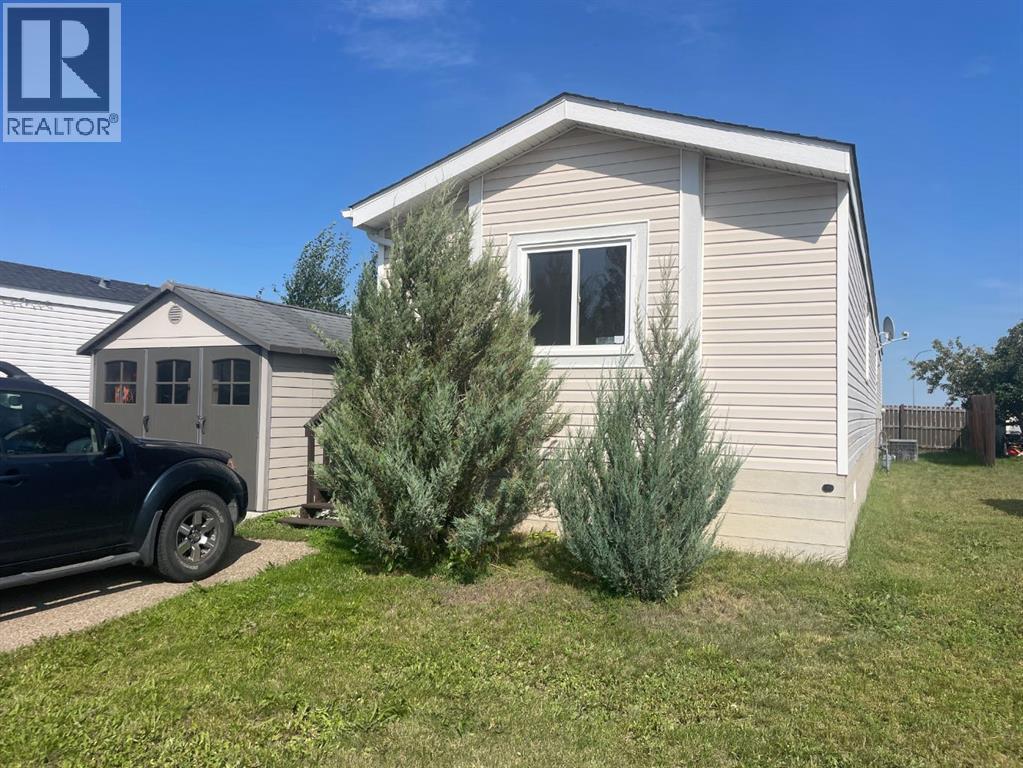 105 Meadowlake Close E, Brooks, Alberta  T1R 1G1 - Photo 2 - A2249718
