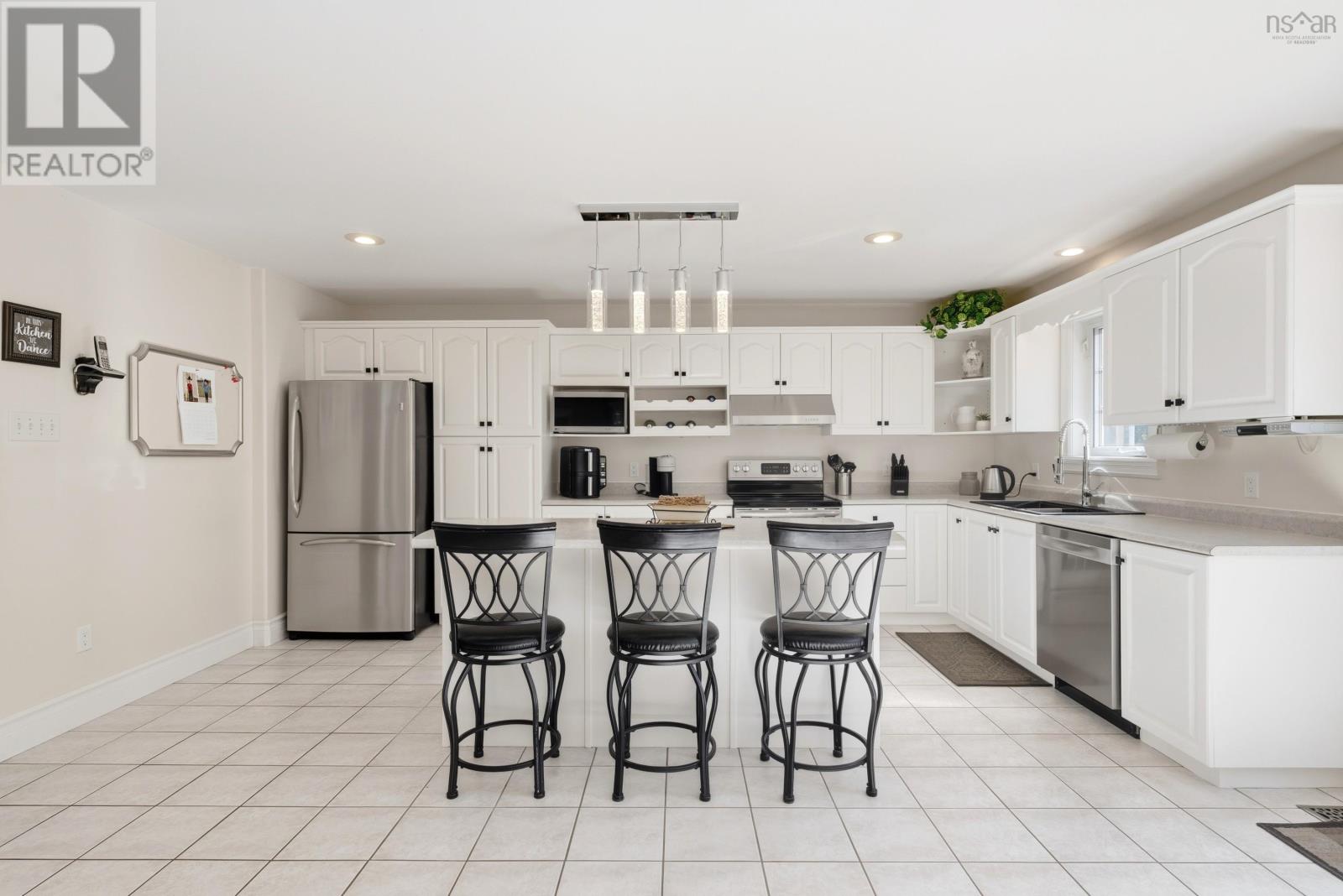 9 Haliburton Crescent, Stillwater Lake, Nova Scotia  B3Z 1P1 - Photo 8 - 202525676