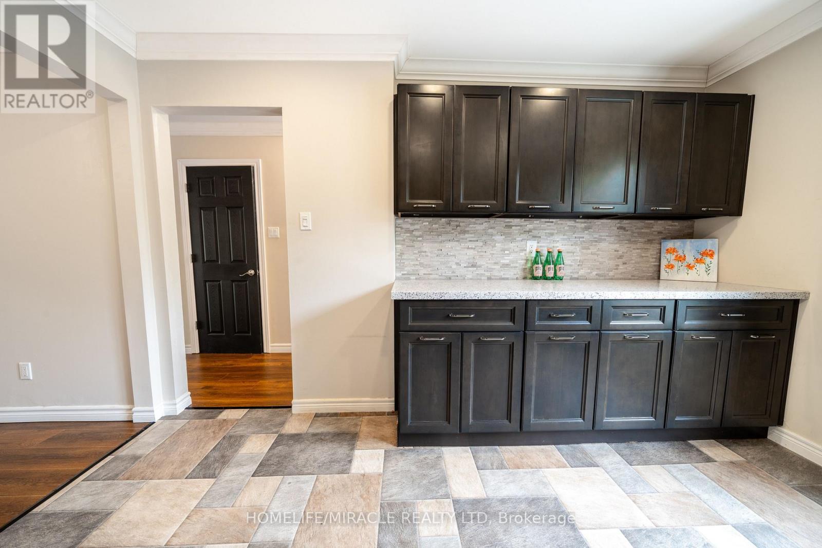 1548 Westminster Place, Burlington, Ontario  L7P 2B5 - Photo 23 - W12523632