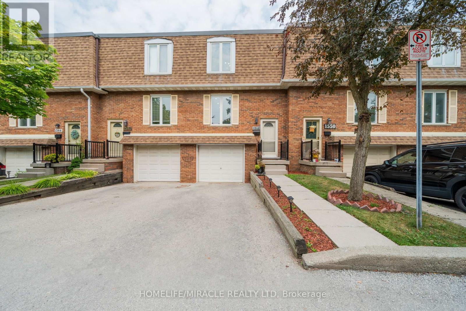 1548 Westminster Place, Burlington, Ontario  L7P 2B5 - Photo 6 - W12523632