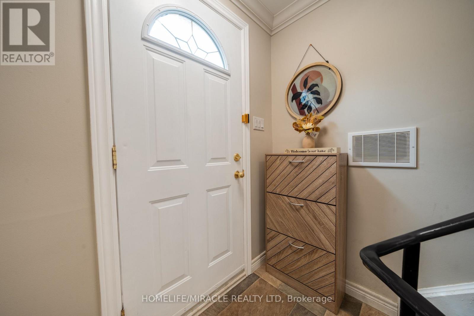 1548 Westminster Place, Burlington, Ontario  L7P 2B5 - Photo 9 - W12523632