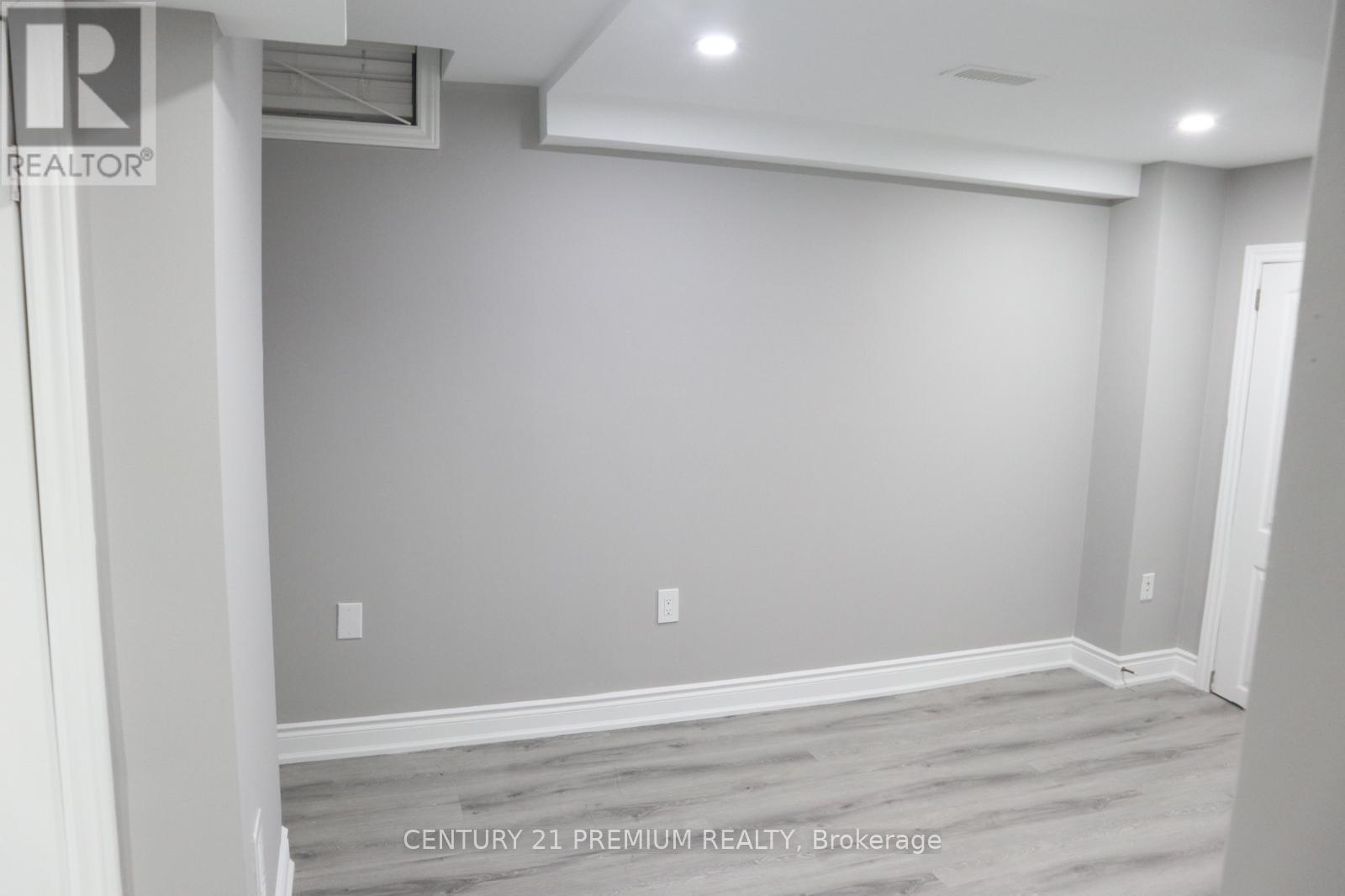 Lower - 25 Sewells Lane, Brampton, Ontario  L7A 2Z9 - Photo 5 - W12523646