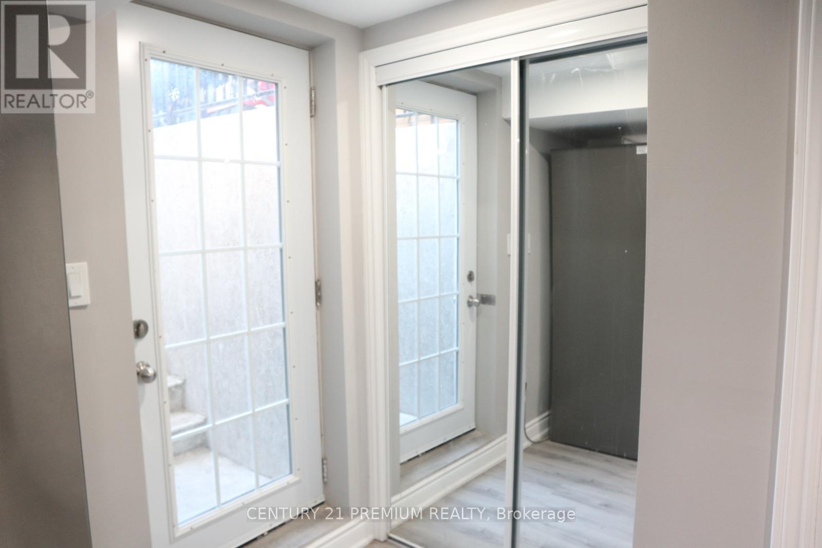 Lower - 25 Sewells Lane, Brampton, Ontario  L7A 2Z9 - Photo 8 - W12523646