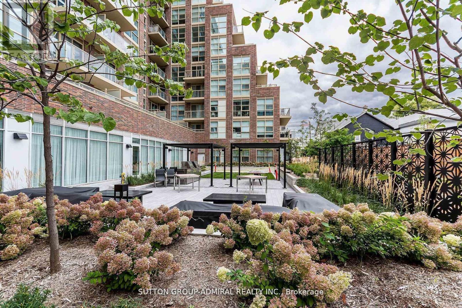 423 - 1787 St. Clair Avenue W, Toronto (Weston-Pellam Park), Ontario  M6N 1J6 - Photo 4 - W12523674