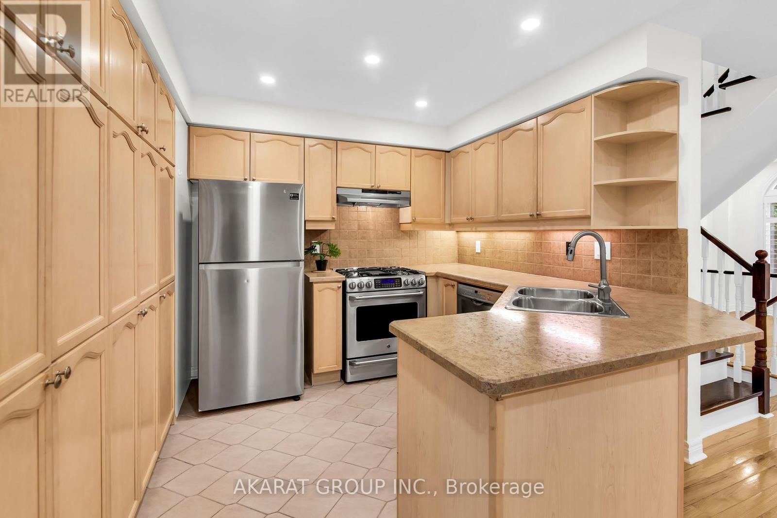 43 - 2250 Rockingham Drive, Oakville, Ontario  L6H 6J3 - Photo 13 - W12523696