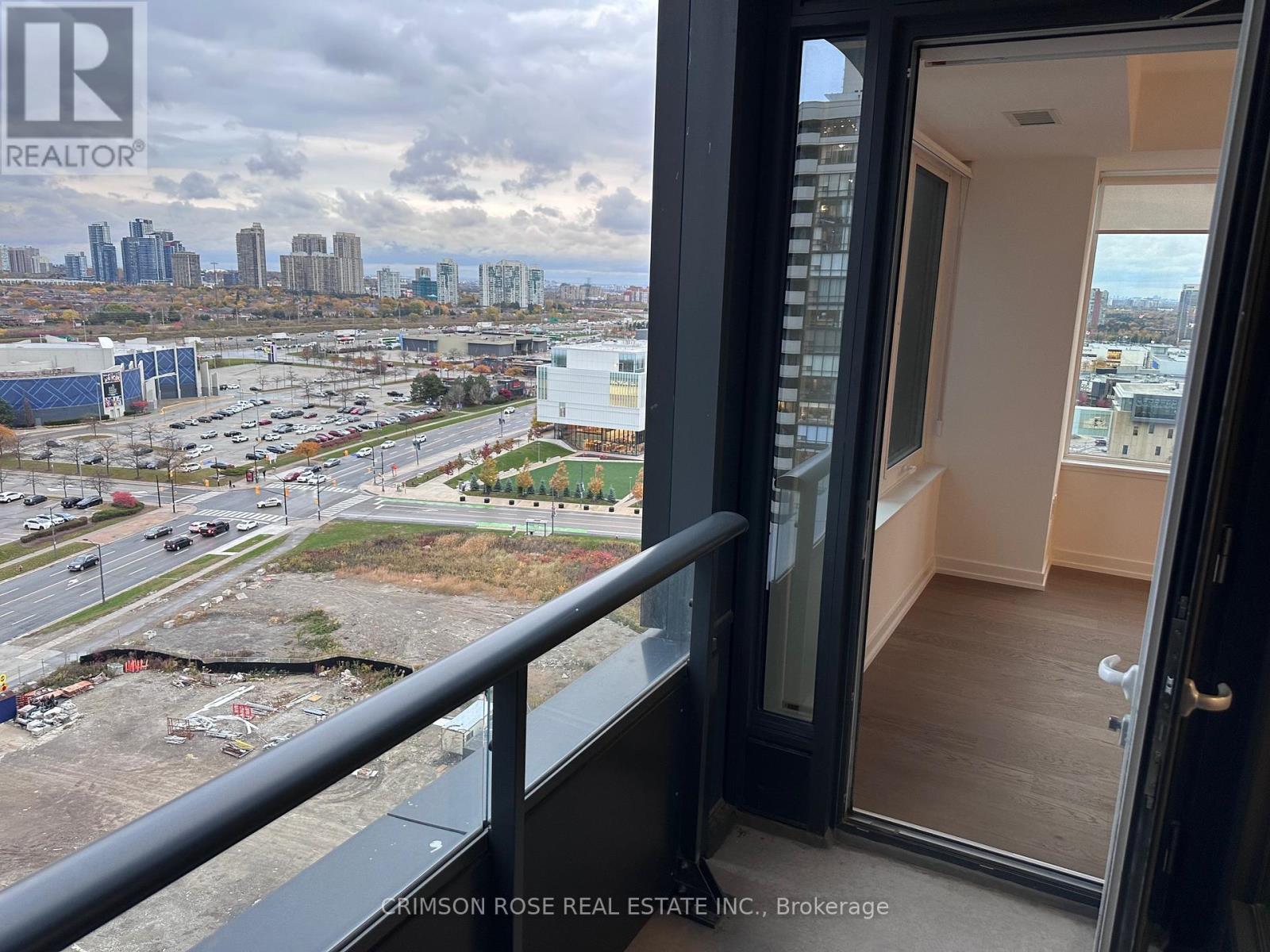 1303 - 395 Square One Drive, Mississauga, Ontario  L5B 0P6 - Photo 12 - W12523714