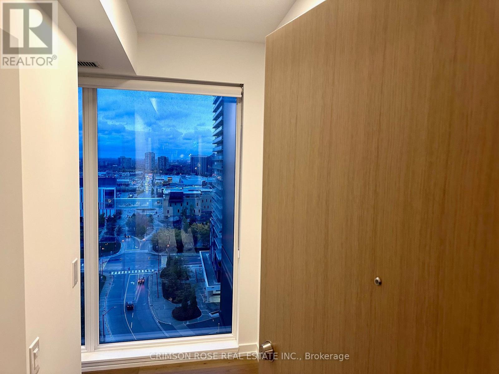 1303 - 395 Square One Drive, Mississauga, Ontario  L5B 0P6 - Photo 4 - W12523714