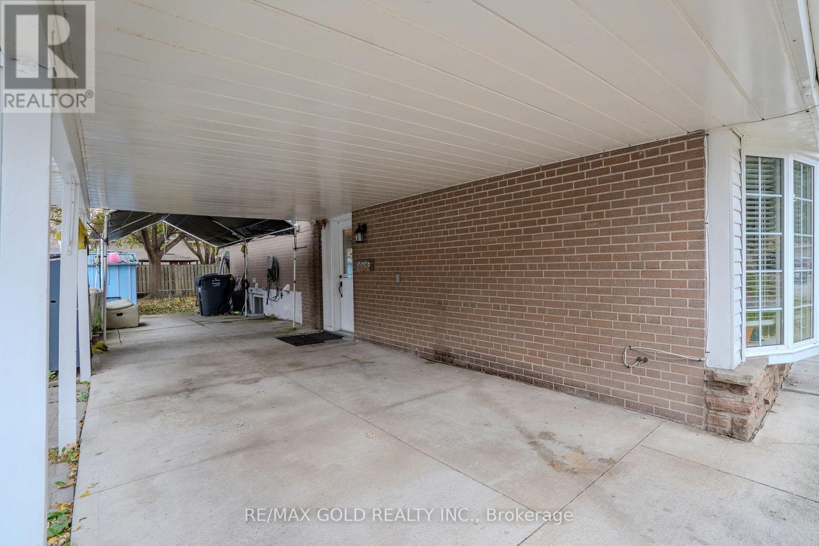 13 Tullamore Road S, Brampton, Ontario  L6W 1J7 - Photo 2 - W12523720