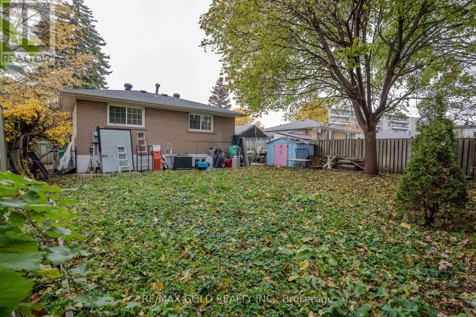 13 Tullamore Road S, Brampton, Ontario  L6W 1J7 - Photo 24 - W12523720