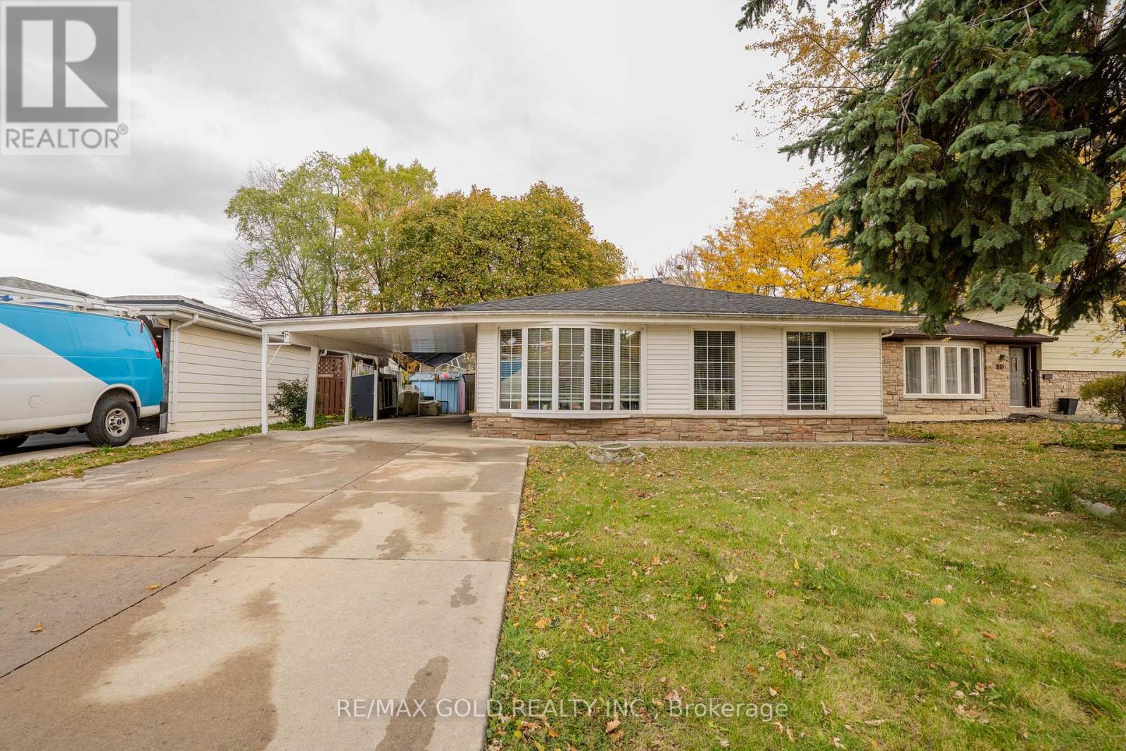 13 Tullamore Road S, Brampton, Ontario  L6W 1J7 - Photo 34 - W12523720