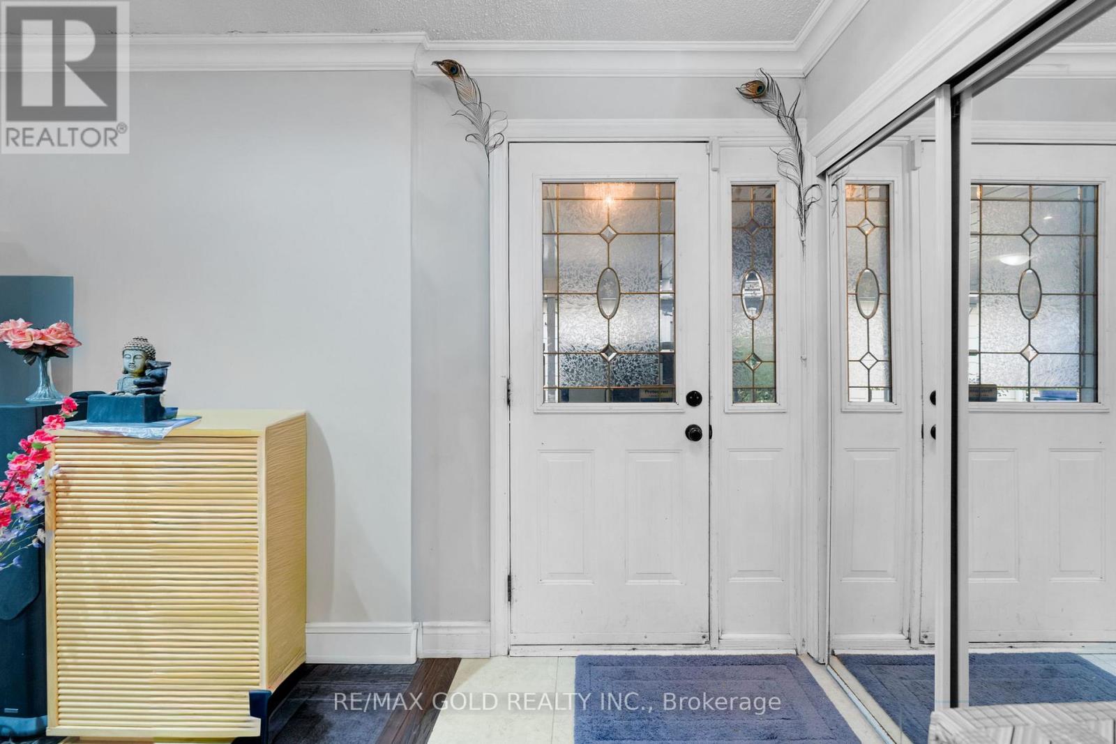 13 Tullamore Road S, Brampton, Ontario  L6W 1J7 - Photo 5 - W12523720