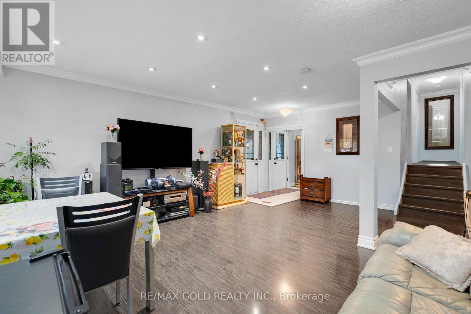 13 Tullamore Road S, Brampton, Ontario  L6W 1J7 - Photo 7 - W12523720