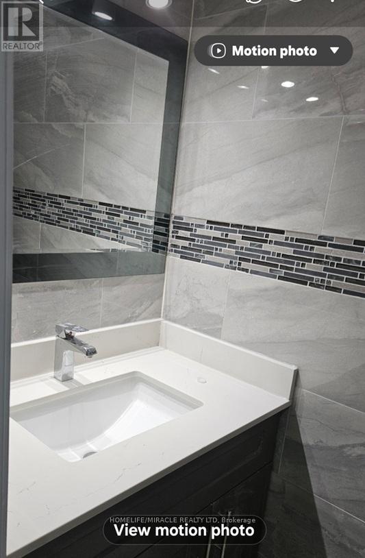 13 Purebrook Crescent, Brampton, Ontario  L6P 2L5 - Photo 12 - W12523722