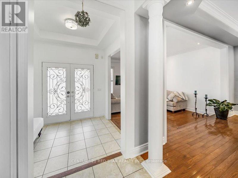 31 Eiffel Boulevard, Brampton, Ontario  L6P 1V9 - Photo 3 - W12523724