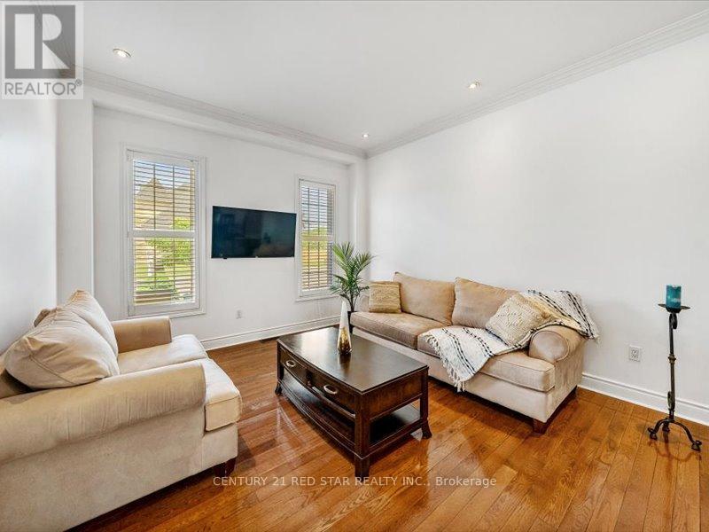 31 Eiffel Boulevard, Brampton, Ontario  L6P 1V9 - Photo 5 - W12523724