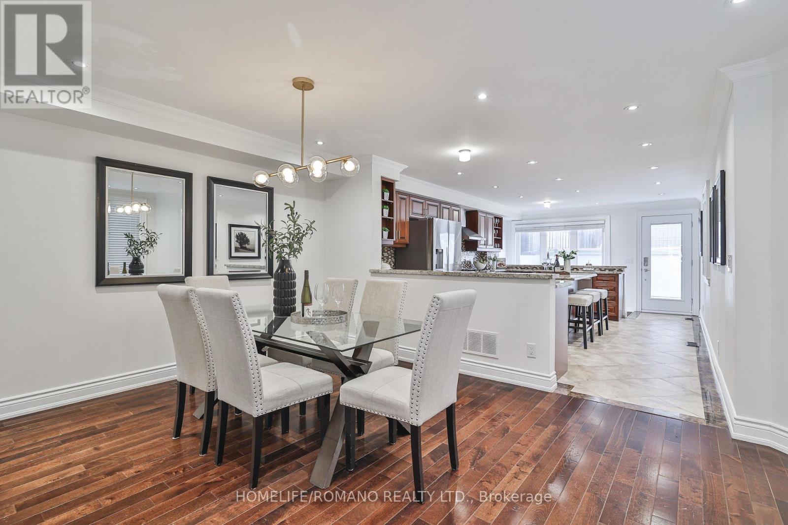 20 Harlton Crescent, Toronto, Ontario  M6M 1L1 - Photo 9 - W12523730