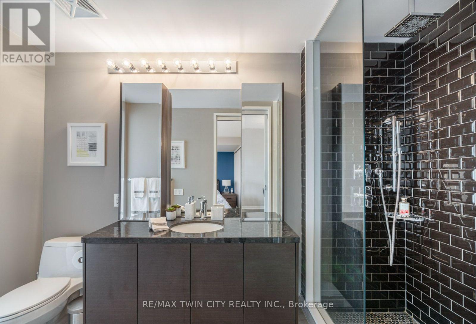 2209 - 90 Park Lawn Road, Toronto, Ontario  M8Y 0B6 - Photo 18 - W12523776