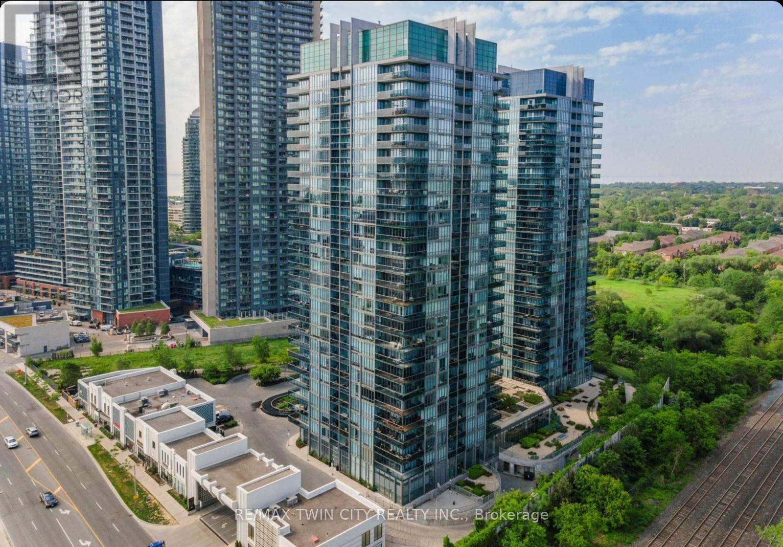 2209 - 90 Park Lawn Road, Toronto, Ontario  M8Y 0B6 - Photo 2 - W12523776