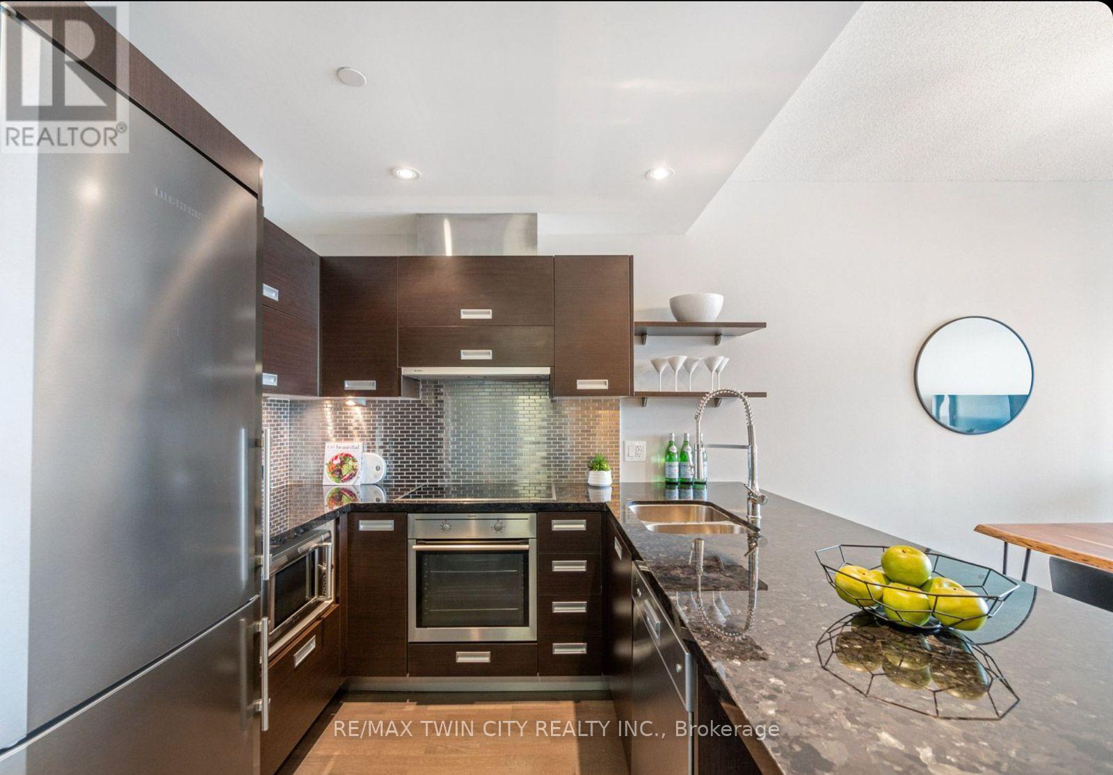 2209 - 90 Park Lawn Road, Toronto, Ontario  M8Y 0B6 - Photo 8 - W12523776