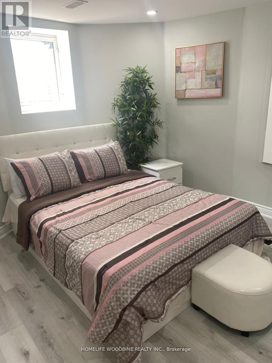 11 Darren Road, Brampton, Ontario  L6P 1Z6 - Photo 17 - W12523810