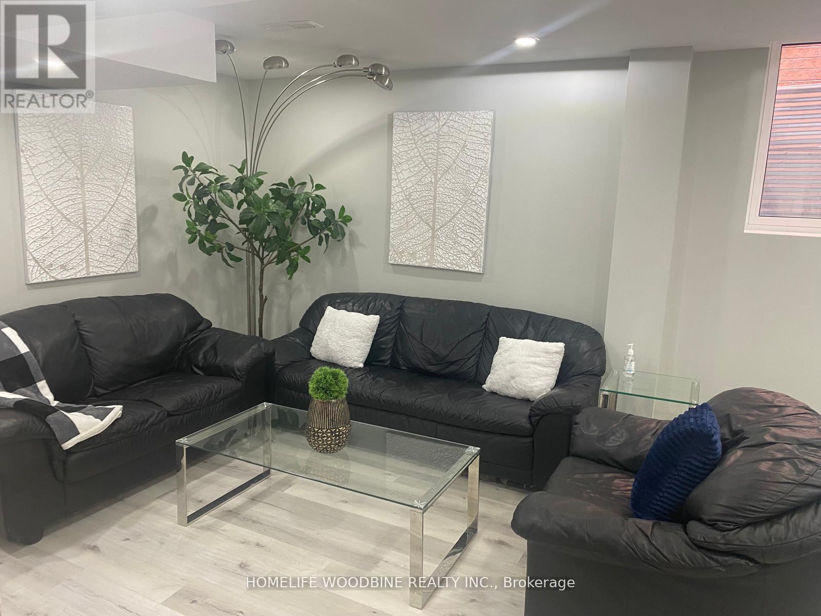 11 Darren Road, Brampton, Ontario  L6P 1Z6 - Photo 18 - W12523810