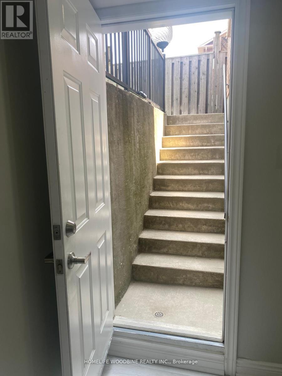 11 Darren Road, Brampton, Ontario  L6P 1Z6 - Photo 19 - W12523810