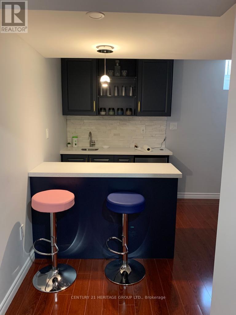 6 Beavington Road, Brampton, Ontario  L7A 0R9 - Photo 6 - W12523814