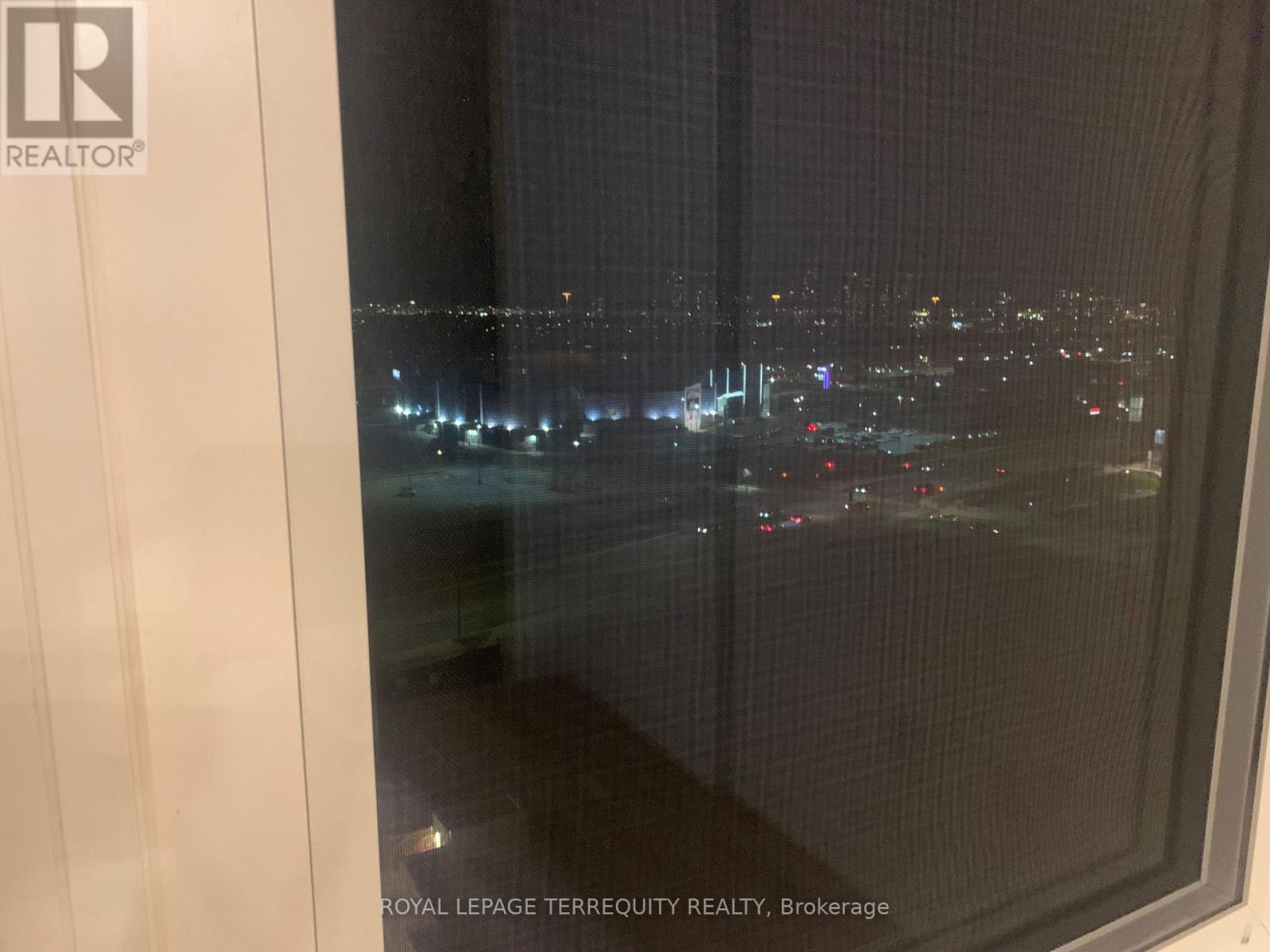 1101 - 395 Square One Drive, Mississauga, Ontario  L5B 0P6 - Photo 14 - W12523822