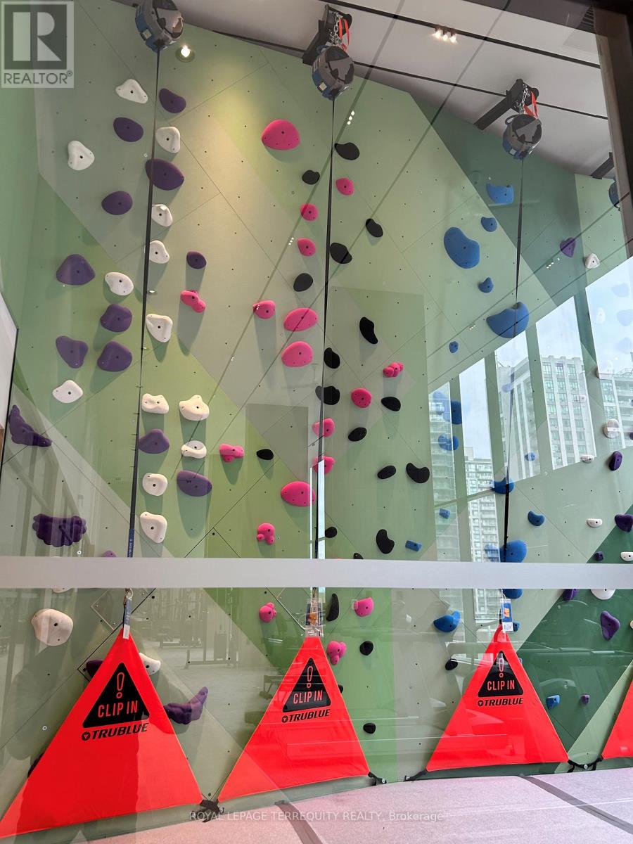 1101 - 395 Square One Drive, Mississauga, Ontario  L5B 0P6 - Photo 20 - W12523822