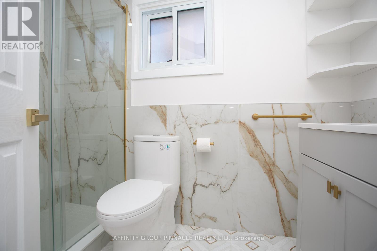 37 Parkway Avenue, Kawartha Lakes, Ontario K9V 5J7 - Photo 32 - X12523914